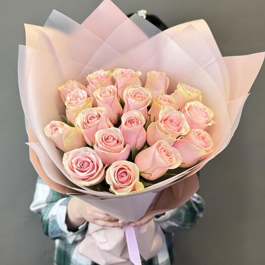 Букет 19 Эквадорских Роз