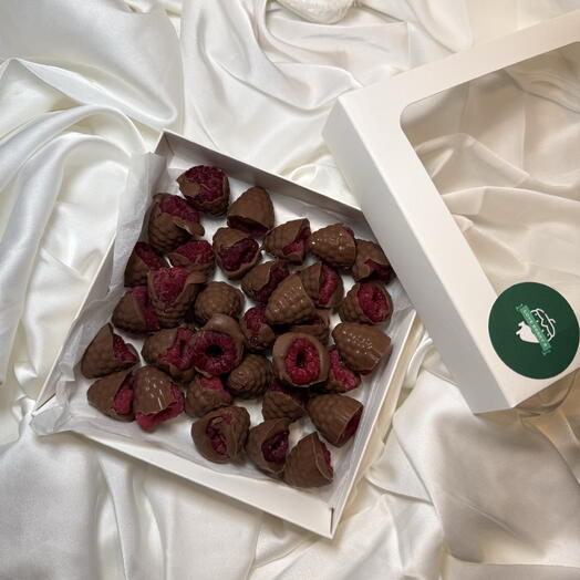 Тренд сезона малина в бельгийском шоколаде премиум класса Callebaut
