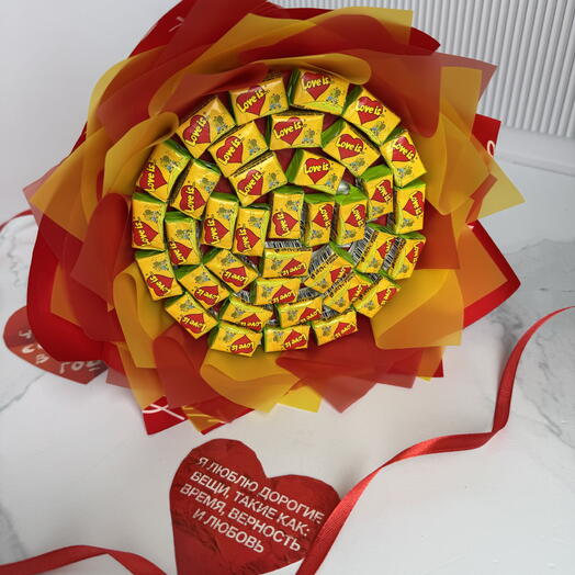 Букет Love , букет на день влюбленных, букет любимой