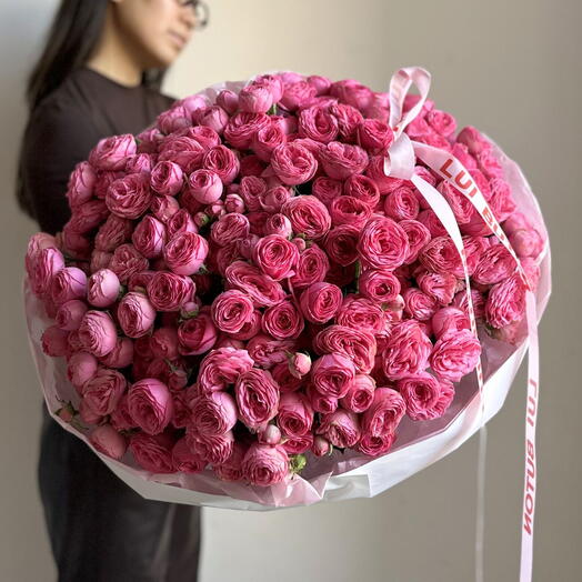 Букет  "51 кустовых роз Giselle"