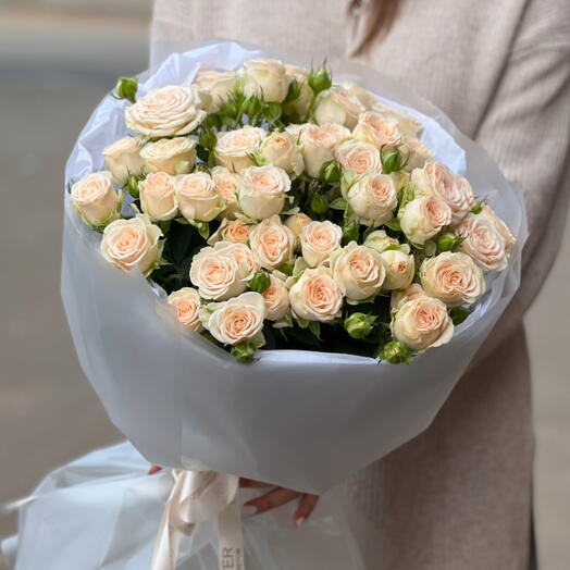 Bouquet of bush roses