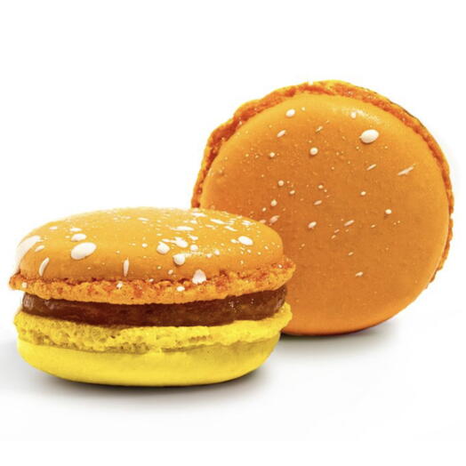 Макарон Mon Bon «Манго-маракуйя с центром кокос-чиа»