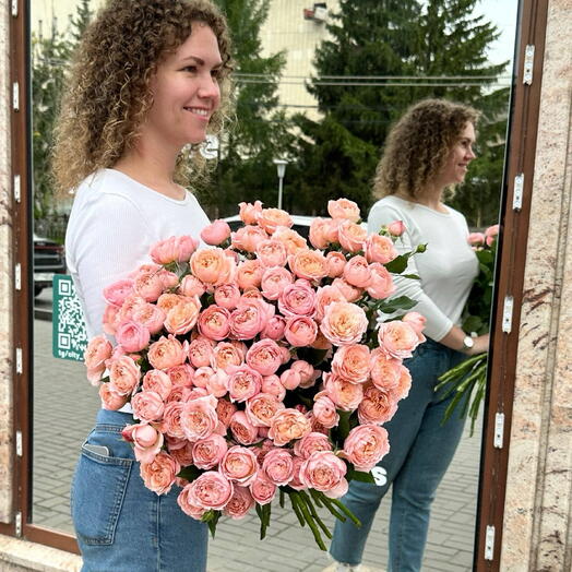 Кустовые розы сорта Джульетта 25 штук