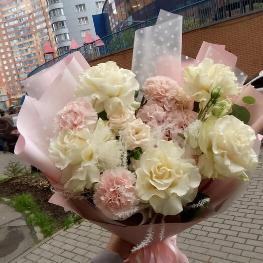 Букет с белой розой