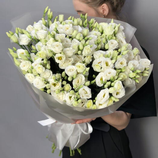 Белый лизантус