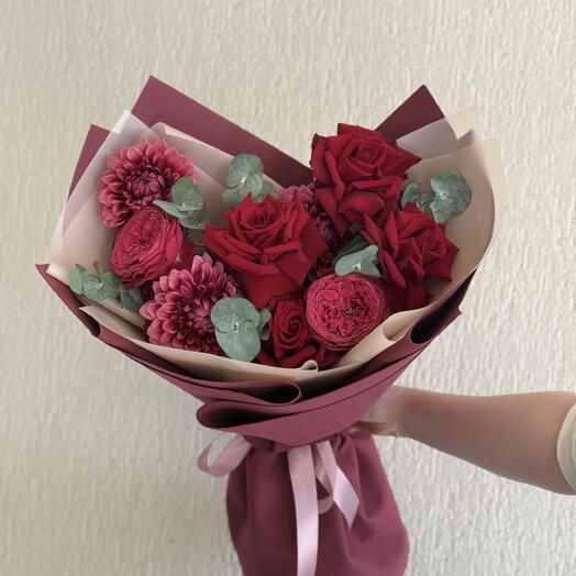 Ажурные розы букет