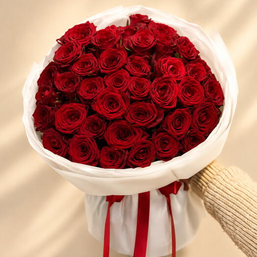 🌹 35 красных роз — эффектный букет
