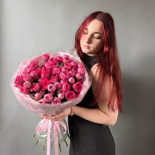 Букет из кустовых пионовидных роз (15 шт)