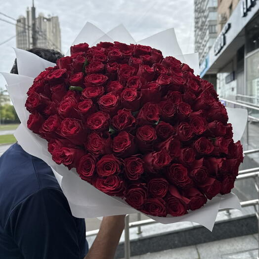 Крупная Роза