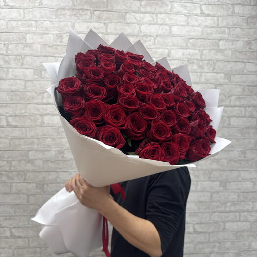 51 красная ароматная Роза 🌹
