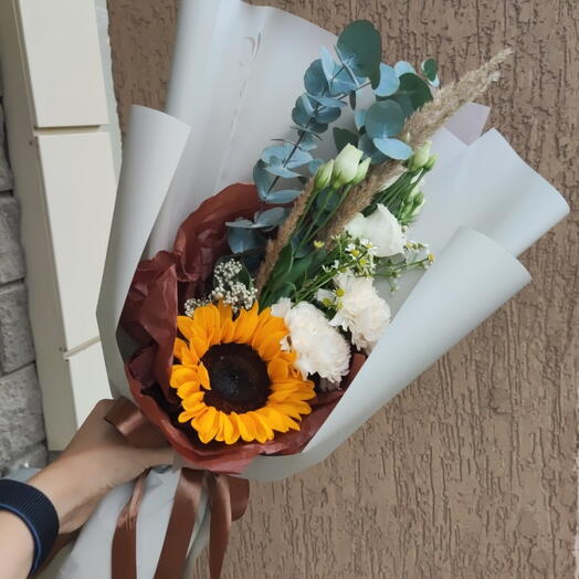 ЦВЕТЫ и ПОДАРКИ на Менделеева