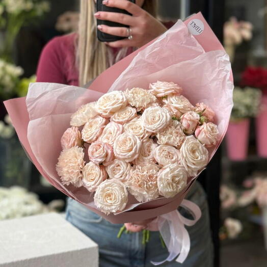 🔥СУПЕР ЦЕНА🔥-50%АКЦИЯ🔥Букет пионовидных кусковых роз с диантусами «Princess Bouquet»/Цветы Уфа/Цветы в Уфе/Доставка цветов Уфа
