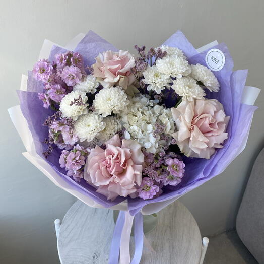 Букет «Розовая мечта» с гортензией, Французскими розами, маттиолой💜🌸
