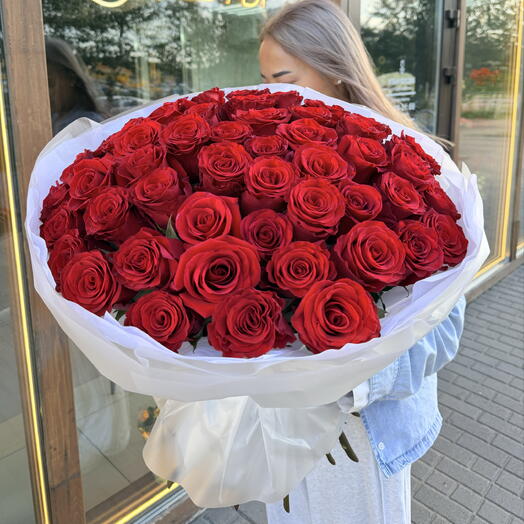 Букет из 51 красной розы