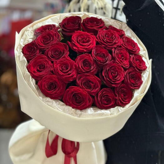 23 RED NAOMI