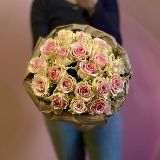 Розовые розы 19