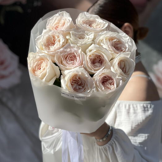 Букет из 11 парфюмированных роз White O Hara
