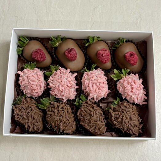 Клубника в бельгийском шоколаде 12 шт 🍓