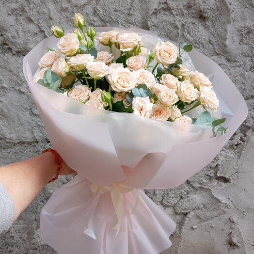 Букет из кустових роз, 9 штук