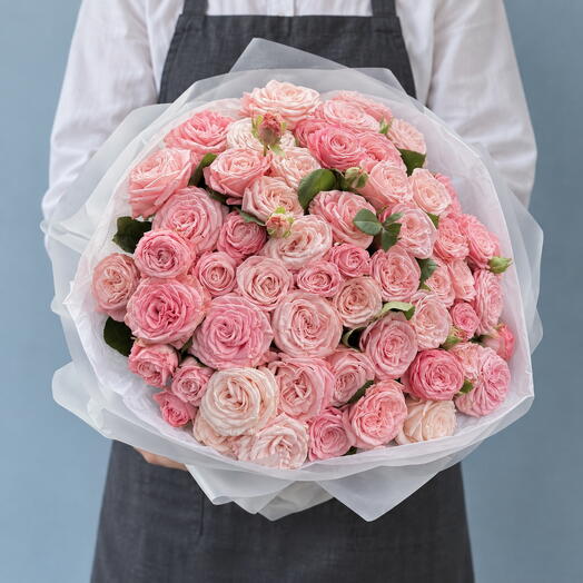 Букет из кустовых роз