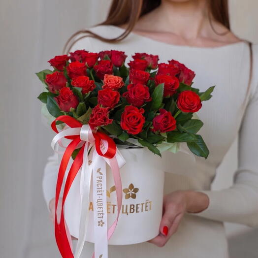 Розы Эльторо в коробке (размер S, 25шт)