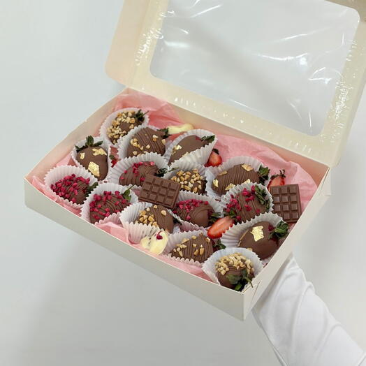 Клубника в шоколаде 15 шт