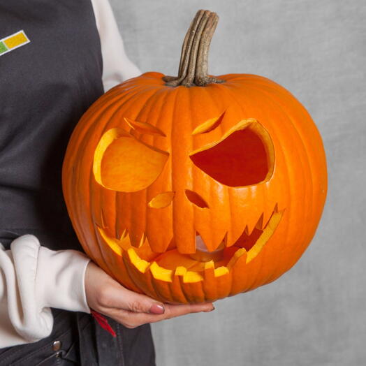 Пугающая тыква на Хэллоуин 🎃🍬🫣