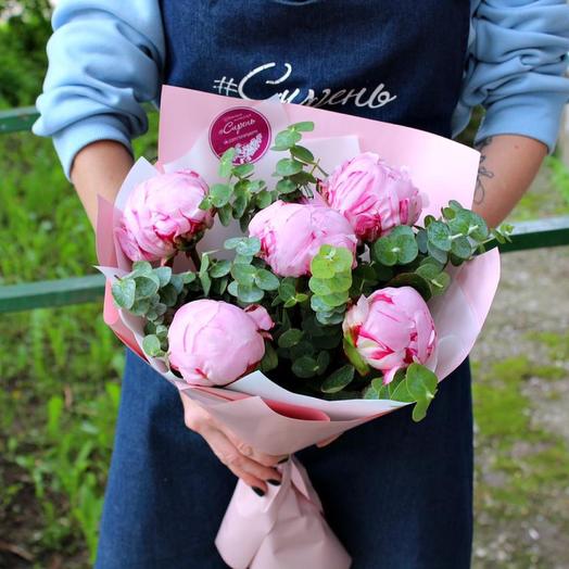 Bouquet of 5 peonies