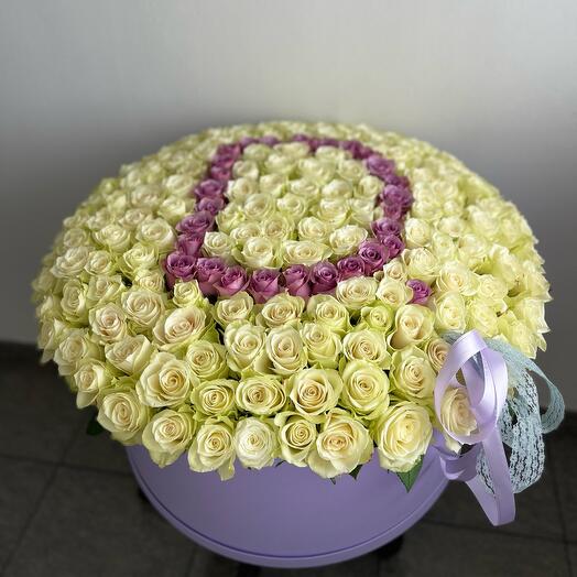 Цветы в шляпной коробке