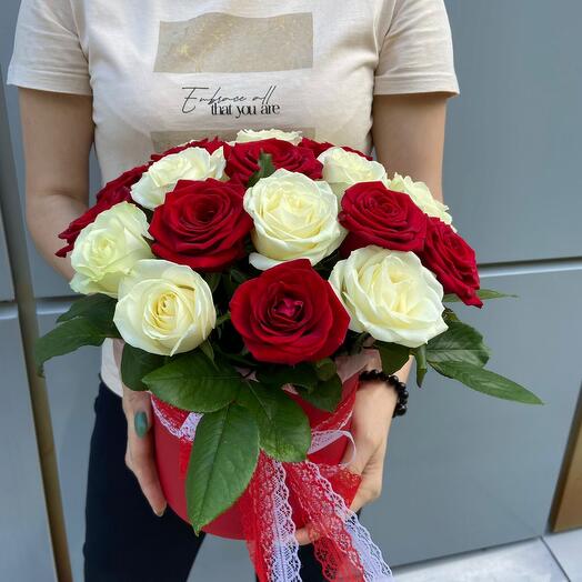 Flores en una Caja de 25 rosas