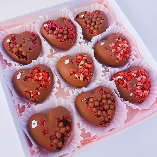 Шоколадний комплемент серця з молочного шоколаду