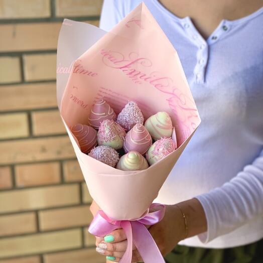 Букет из клубники "Pink Smart"