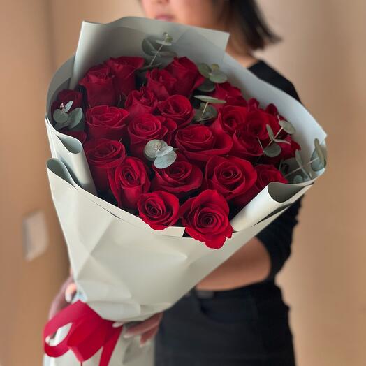 Букет из свежих голландских роз