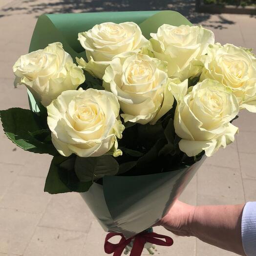 Букет 7 шикарных роз Мондиаль