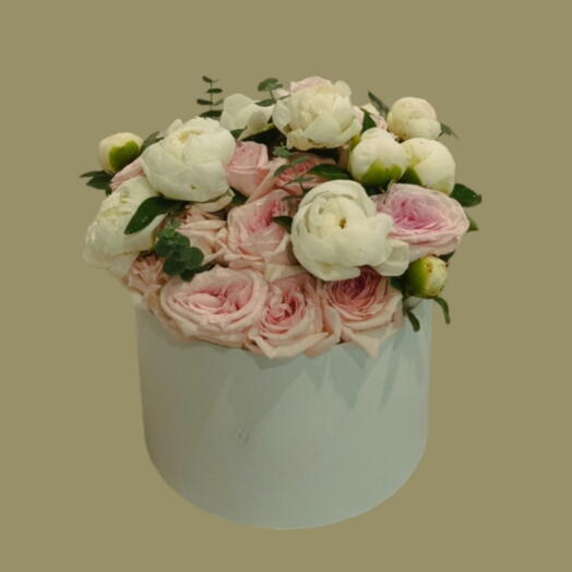 Pink and White Ohara Roses Hatbox