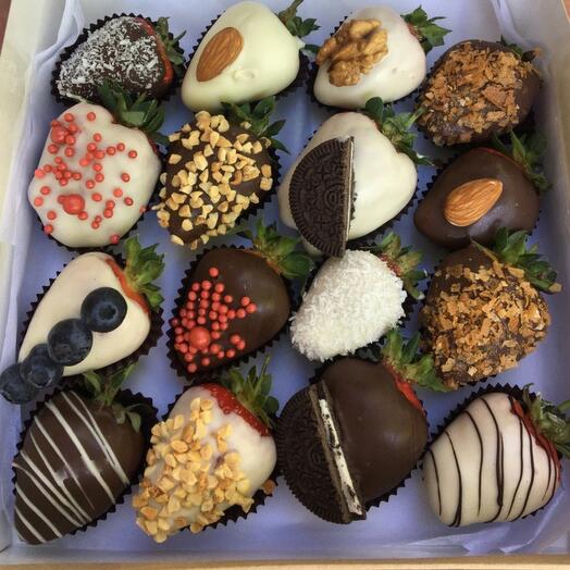 Клубника в шоколаде подарочный набор