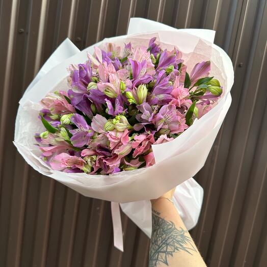Airy from alstroemeria (we send shades to choose from)