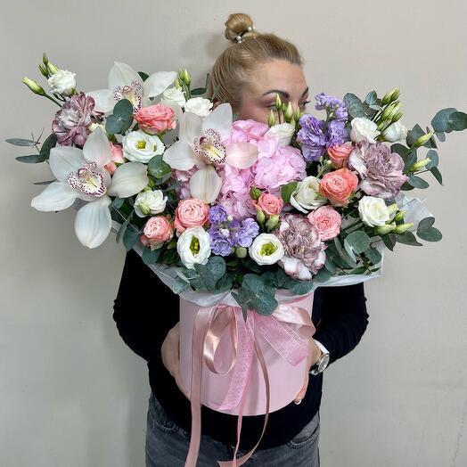 Flowers in a hatbox