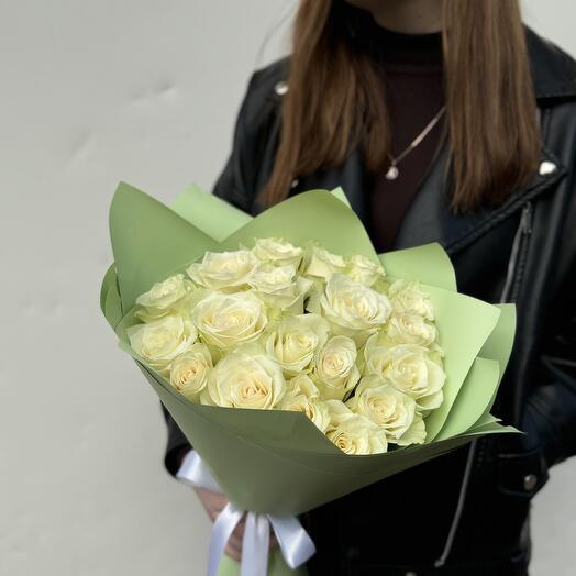 Букет из белых роз