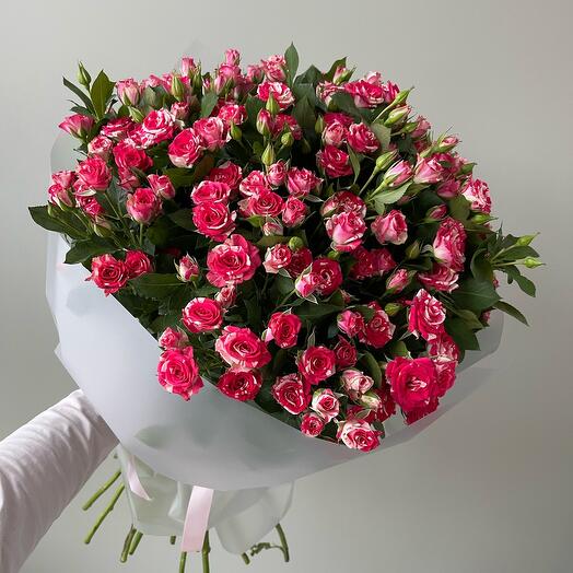 25 кустовых роз