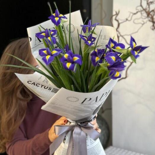 Моно букет из Ирисов