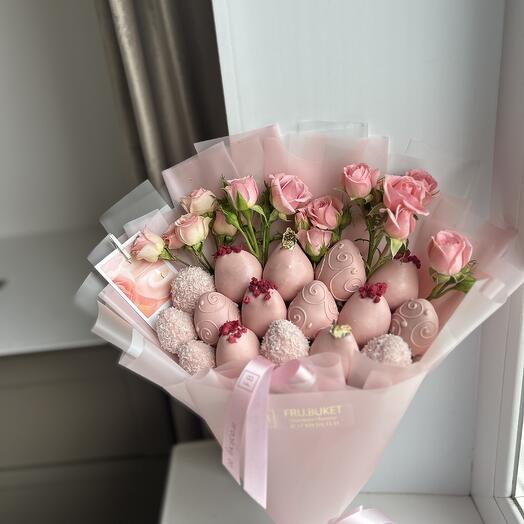 Нежный букет с розами🌸