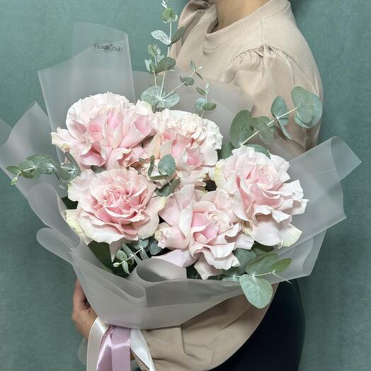 Французские розы с эвкалиптом