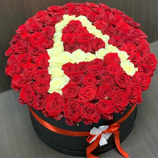 Цветы в коробке 101 роза