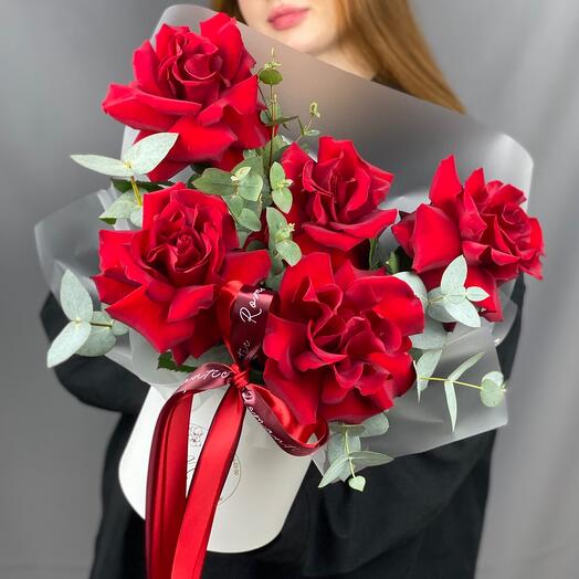 Цветы в коробке из французских ажурных роз 🌹 "RED"🌹 230 Милин Букет
