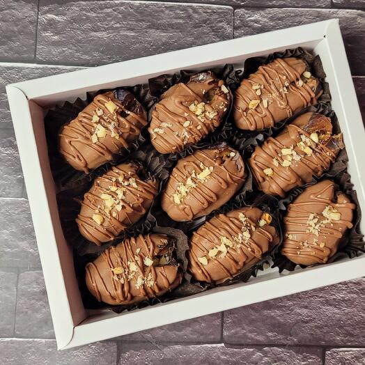 Финики Королевские в шоколаде с грецким орехом