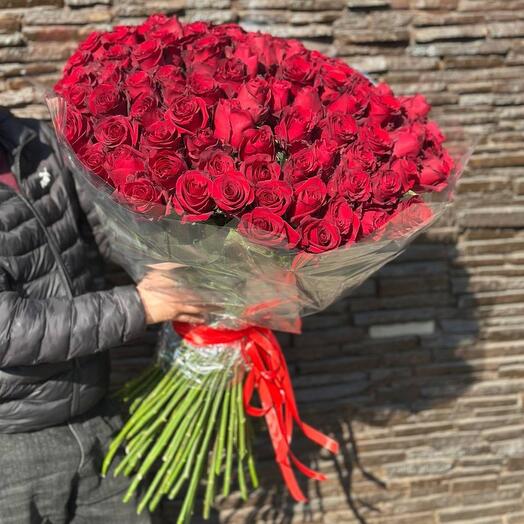 101 роза импортные Эквадор