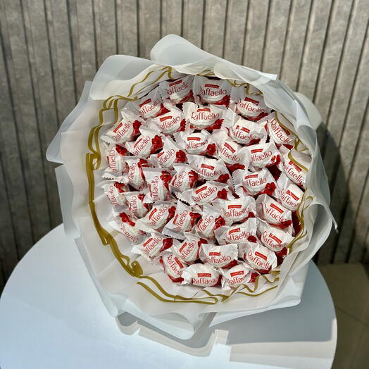 Букет Raffaello