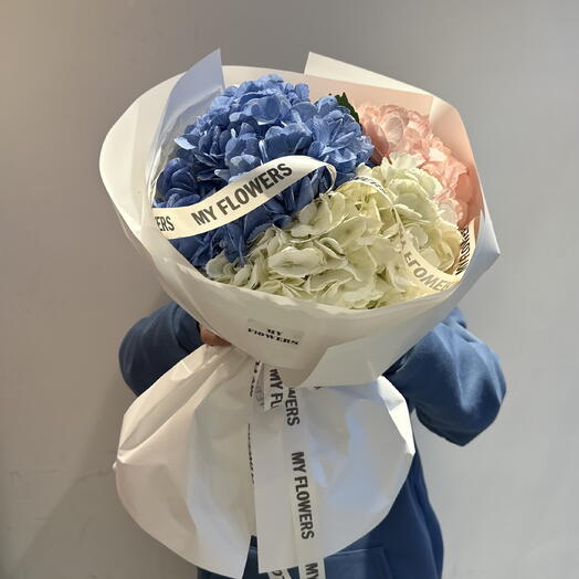 Букет из гортензий