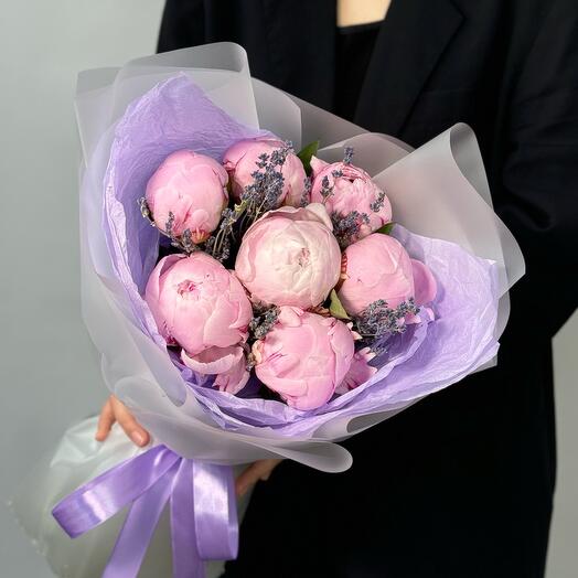 Mono bouquet GF of Sara pink peonies with fragrant lavender